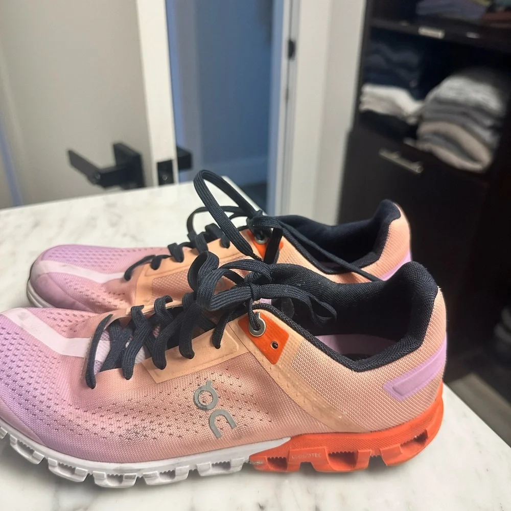On Running Women's Multicolor CloudFlow Running Shoes - Picture 8 of 13